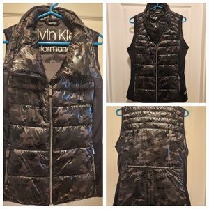 Calvin Klein Women's Black Camo Puffer Vest
